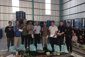 Pembagian Beasiswa & Kesejahteraan Karyawan